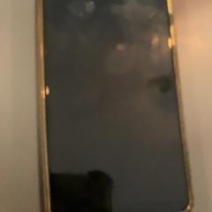 Samsung-smartphone Black, gemeldet von MEININGER Hotel Hamburg City Center über iLost