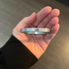 Bracelet zilver, as reported by Hotel Apeldoorn using iLost