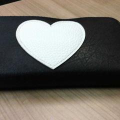 Damesportemonnee, zoals gemeld door Connexxion Noord Holland Noord Hoorn met iLost