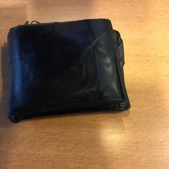 Portemonnee van Dijkstra, as reported by Gemeente Amsterdam using iLost