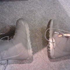 Snowboardschoenen, as reported by SnowWorld Landgraaf using iLost