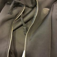 Jacket, as reported by Qbuzz U-OV using iLost