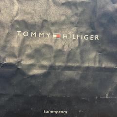 Purchase tommy hilfiger, come riportato da Designer Outlet Roermond utilizzando iLost