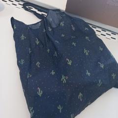Tasje Donker blauw metbcactus patroon, zoals gemeld door Arriva Limburg Zuid met iLost