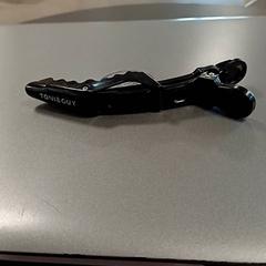 Gancho de cabelo Toni & guy, como reportado por IKEA Strasbourg utilizando o iLost