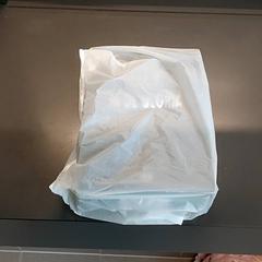 Táska Plastiek tas, amint azt Centraal magazijn az iLost segítségével jelentette.