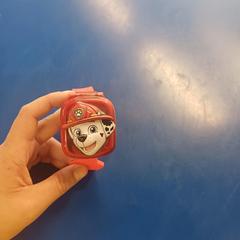 İLost kullanarak IKEA Brest Guipavas tarafından bildirildiği gibi Montre paw patrol rouge/blanc