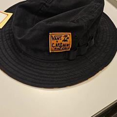 Cap Vans zwart, segundo informou Vrije Universiteit Amsterdam usando iLost