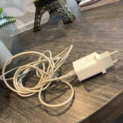 Carregador Blanc, como reportado por MEININGER Hotel Paris Porte de Vincennes utilizando o iLost