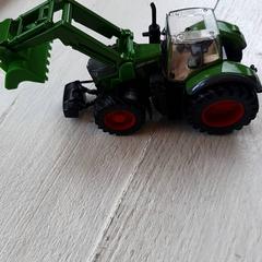 장난감 Groene Tractor, iLost를 사용하여 DierenPark Amersfoort에 보고됨