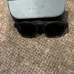 サングラス Bose がiLostで Van der Valk Hotel Apeldoorn - De Cantharel によって報告されました