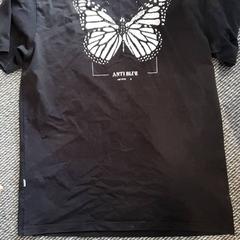 T-shirt, as reported by Zwarte Cross (Gemeentehuis) using iLost