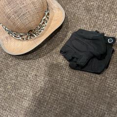 帽子 & 手袋 がiLostで Van der Valk Hotel Apeldoorn - De Cantharel によって報告されました