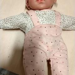 Nina Baby, roze, segons ha informat IKEA Zwolle mitjançant iLost