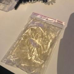 Capsules, segundo informou Room Mate Bruno usando iLost