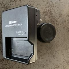 Batterij oplader en Lensdop an iLost gemeldet