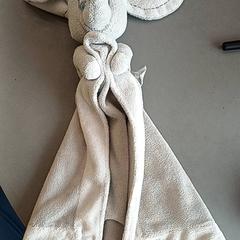 Labazada cariñosa Gris, segundo informou IKEA Nantes usando iLost