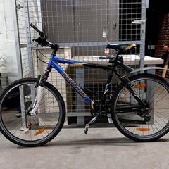 Sykkel Specialized Blauw/geel/zwart, som rapportert av Fietsdepot Hasselt ved bruk av iLost
