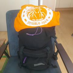 Jan sport zwarte rugzak en kleding a été signalé sur iLost