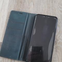 Telefoon samsung sm13, amint azt az iLostnak jelentették.