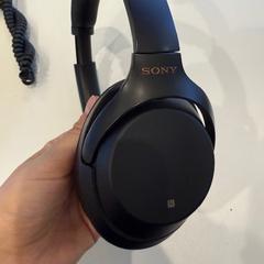 Hörlurar Sony, rapporterat av TU/e - Receptie Vector med iLost
