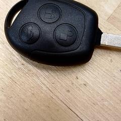 Chave de carro, como reportado por IKEA Strasbourg utilizando o iLost
