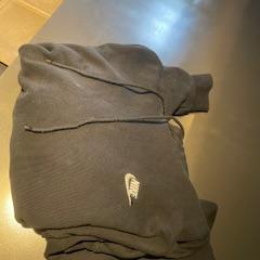 Sweatshirt, gemeldet von Hotel V Frederiksplein über iLost