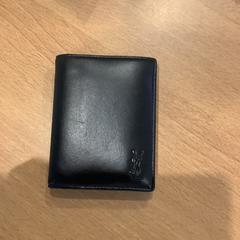 Wallet op naam van Aguirre, as reported by Gemeente Amsterdam using iLost
