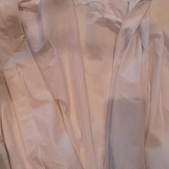 Blouse, zoals gemeld door Van der Valk Hotel Tiel met iLost