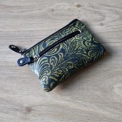 Etui met sleutel, iLost에 보고됨