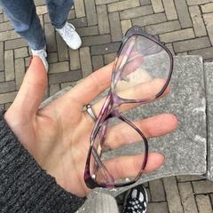 Purple Glasses، كما تم الإبلاغ عنه عبر iLost