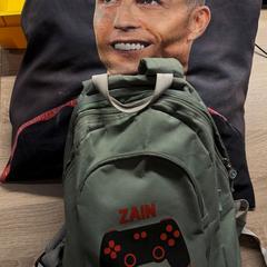 Kussen ronaldo groene rugzak, amint azt Van der Valk Hotel Assen az iLost segítségével jelentette.