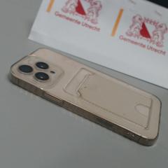 Mobiltelefon wit iPhone, gemeldet von Gemeente Utrecht über iLost