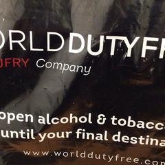 Bottiglia di alcol, come riportato da ibis Schiphol Amsterdam Airport utilizzando iLost