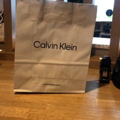 Purchase calvin klein, ha sido reportado por Designer Outlet Roermond con iLost