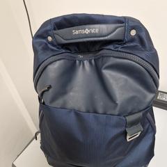 Samsonite blauwe rugzak met inhoud, as reported to iLost