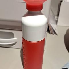 ウォーターボトル がiLostで Bibliotheek Neude (Utrecht) によって報告されました