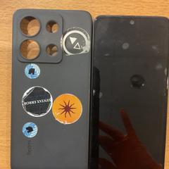 Redmi Zwart, jak nahlášeno Gemeente Amsterdam pomocí iLost