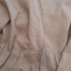 Sweater, as reported by Rotterdam The Hague Airport using iLost