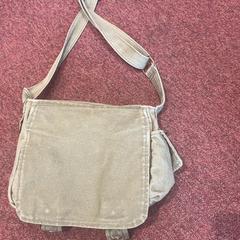Borsa a tracolla, come riportato da Arriva Achterhoek-Rivierenland utilizzando iLost