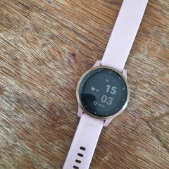 Smartwatch, a été signalé par Zwarte Cross utilisant iLost