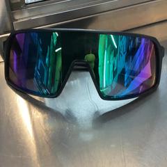 Sonnenbrille Black, gemeldet von MEININGER Hotel Leipzig Hauptbahnhof über iLost