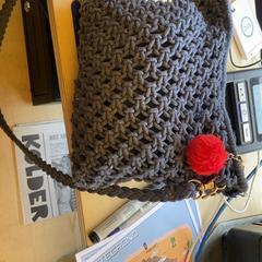 Schultertasche Blauw gehaakt, gemeldet von Into The Great Wide Open über iLost