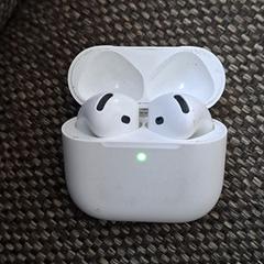 Apple Airpods, as reported to iLost