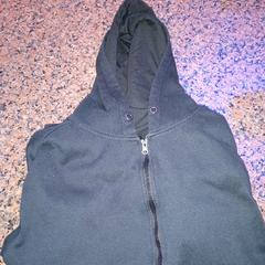 Sweater & Black, as reported by Pathé Nijmegen using iLost