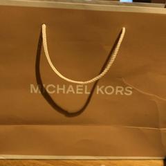 Purchase michael kors, zgłoszono przez Designer Outlet Roermond przy użyciu iLost
