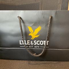 Bolsa, ha sido reportado por Designer Outlet Roosendaal con iLost