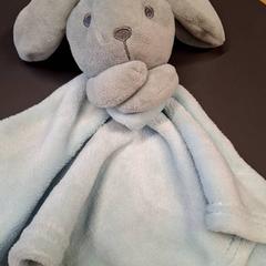 ブランケット Bleu clair がiLostで IKEA Nice Saint Isidore によって報告されました