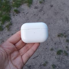 Apple Airpod oplaadcase, jak bylo nahlášeno na iLost