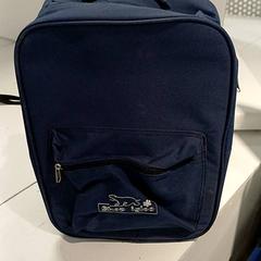 バックパック がiLostで IKEA Toulouse によって報告されました